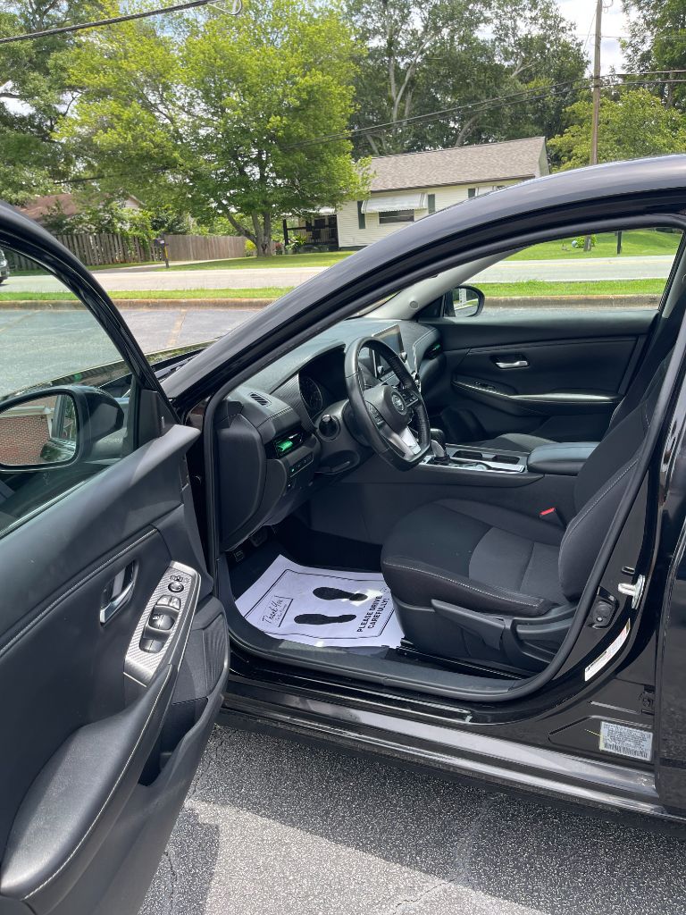 2022 Nissan Sentra SV - Photo 9